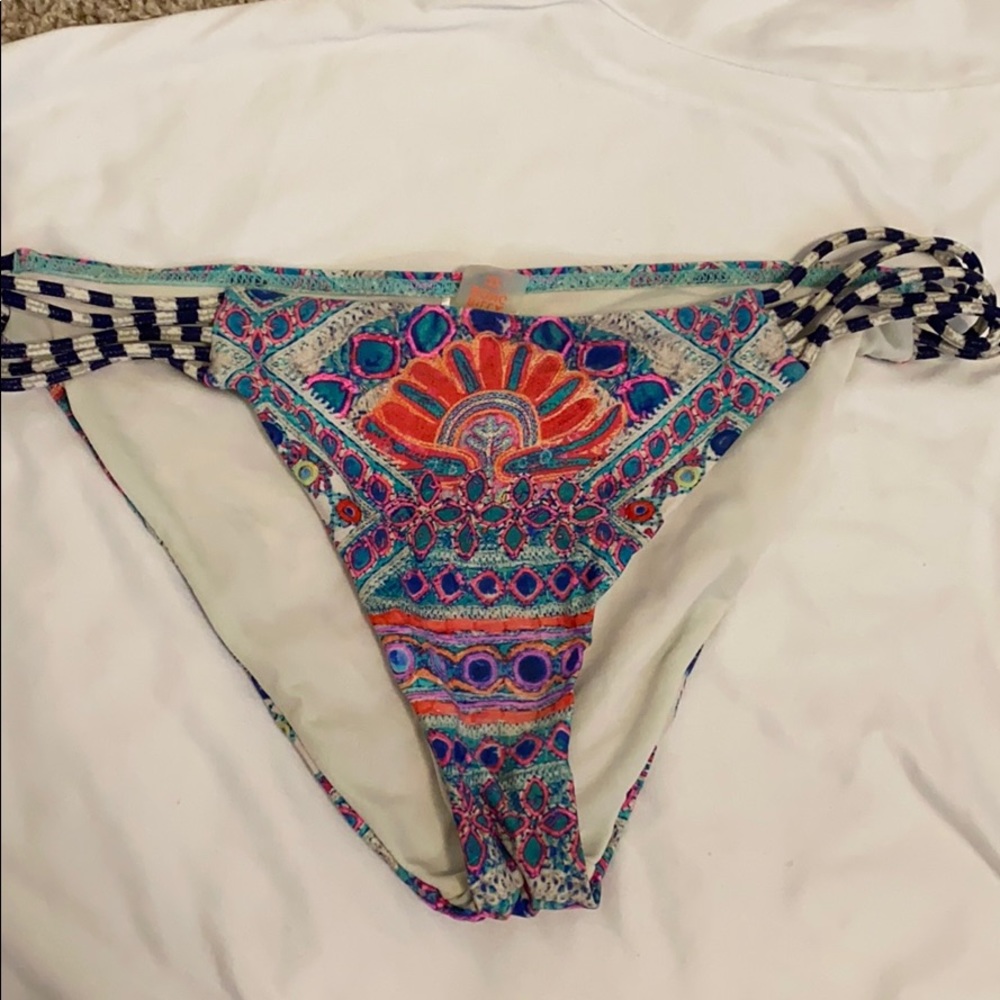 Billabong bikini bottoms